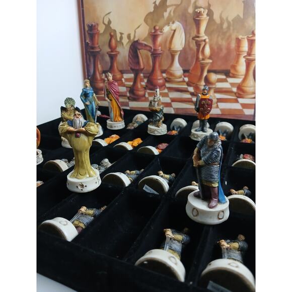 THE CHESSMEN King Arthur Fantasy Chess Set Camelot Handpainted by W.U. - Picture 2 of 4